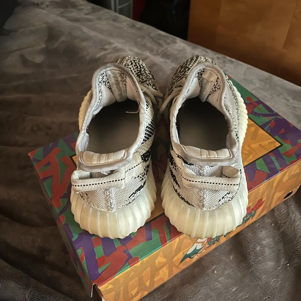 Yeezy Boost 350 Zebra Size 7 - Picture 11 of 13